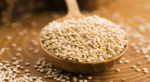 is quinoa high in carbs